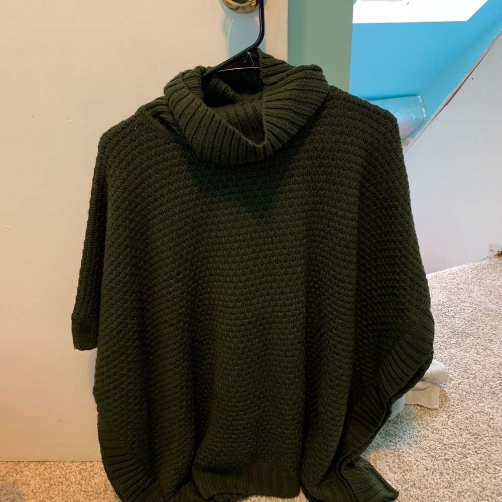 Oversized Green sweater.